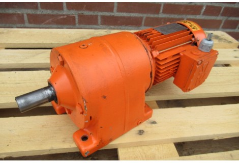 64 RPM 0,75 KW Asmaat 30 mm. Used